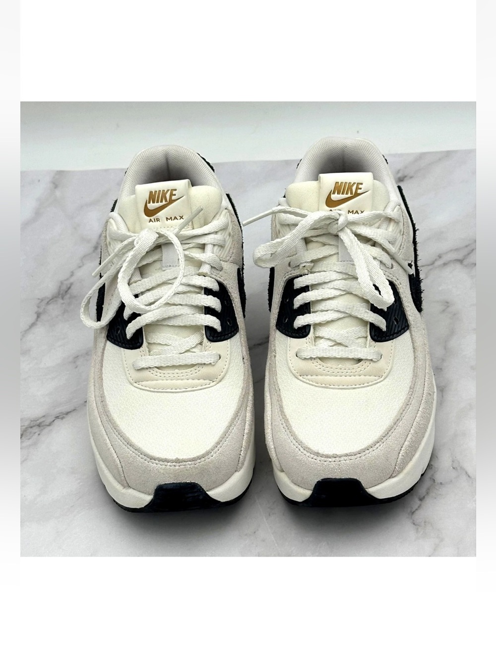 Nike Air Max 90 LV8 Shoes Womens Size 8 White Black Suede Platform HQ3497-100 - Picture 3 of 13